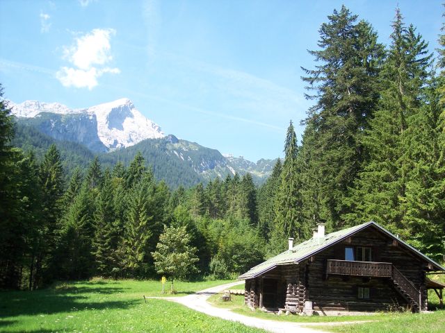 Laubh&uuml;tte